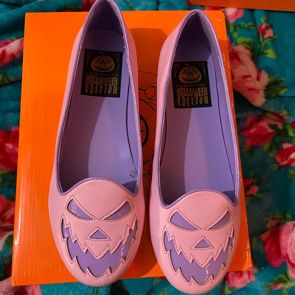 Strangecvlt jack flats